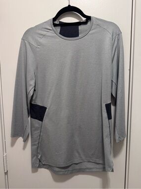 Lululemon Metal Vent Tech Long Sleeve 3/4 Shirt Grey Blue Men’s Athletic Top